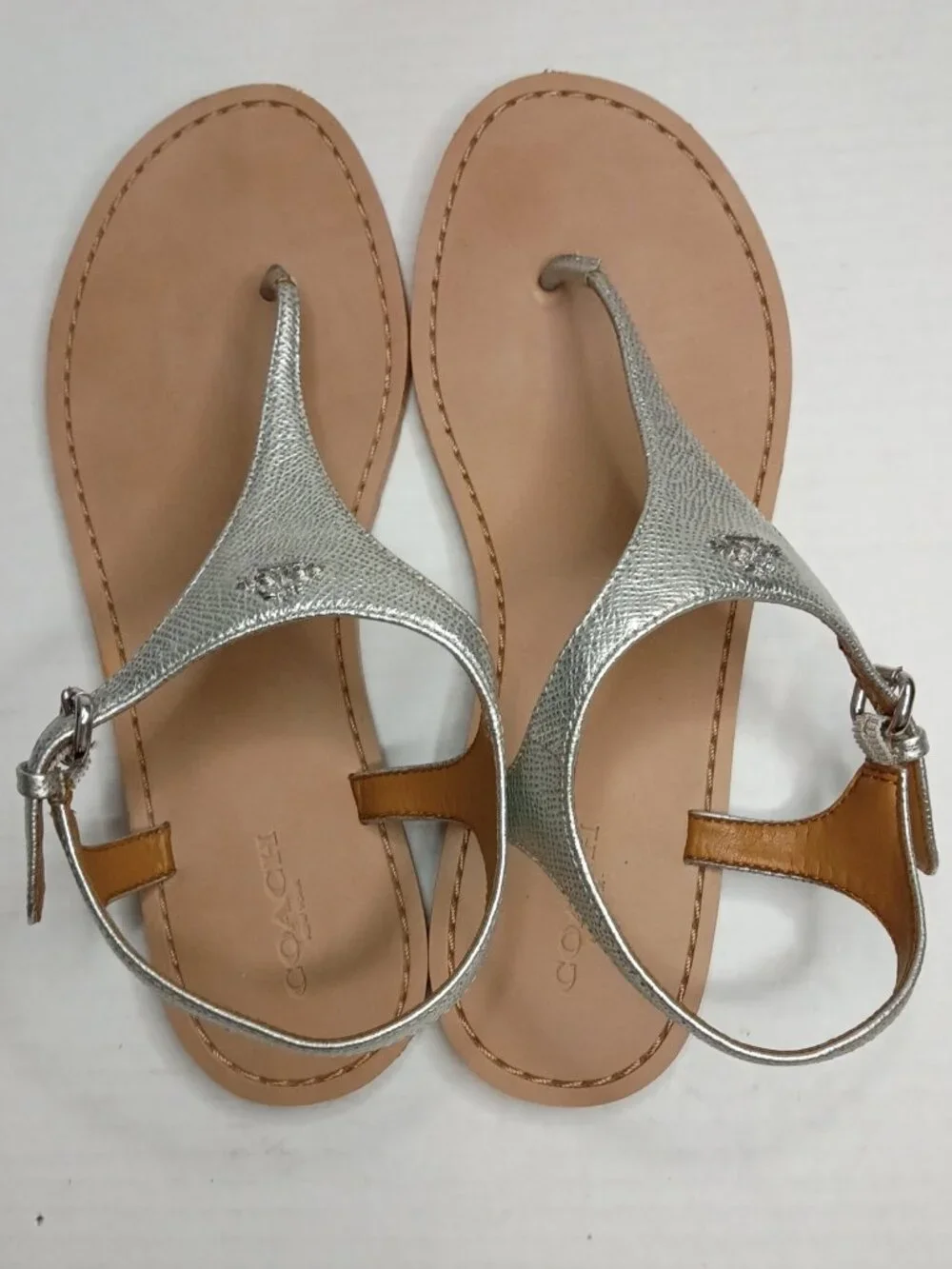 Coach Cheyanne Silver Metallic T-Strap Sandals Women's Size 8B